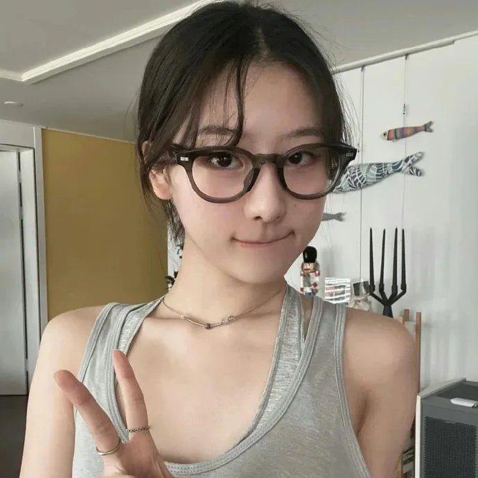 同学麦娜丝